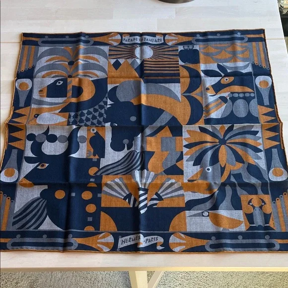 NWT Auth. Hermès 65 cm Cashmere/Silk Scarf “Parade en Fanfare” - Picture 1 of 13